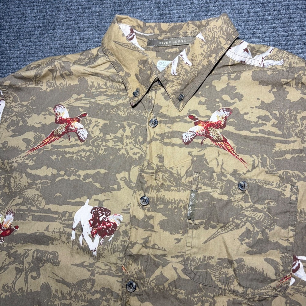 Columbia River Lodge Mens Large Tan Camo Hunting Dog Pheasant Shirt HM7134